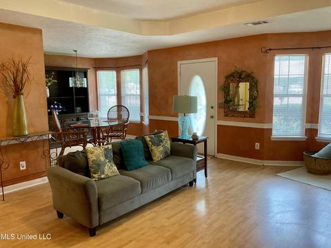 3 Riverview Cv, Byram, MS 39272 photo 5