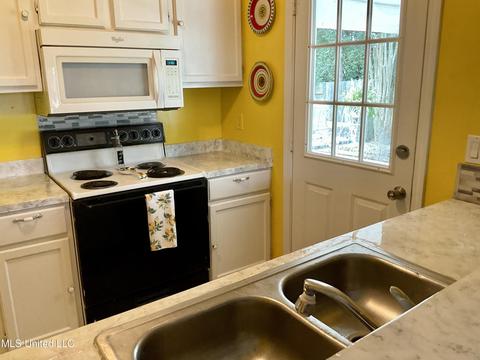 3 Riverview Cv, Byram, MS 39272 photo 11