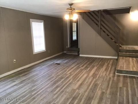 111 Charles Pl, Florence, MS 39073 photo 7