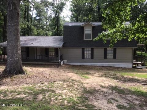111 Charles Pl, Florence, MS 39073 photo 2
