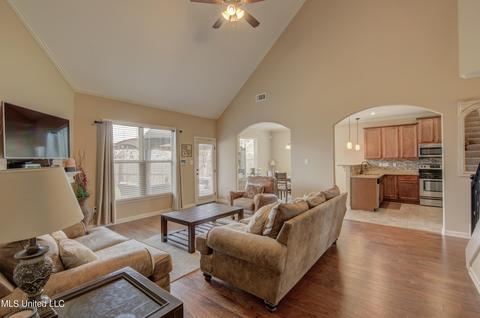 13524 Berkstone Loop, Olive Branch, MS 38654 photo 6