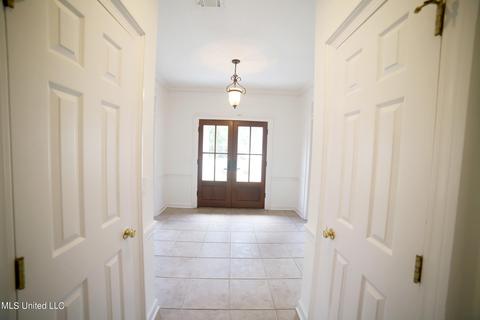 16 St Andrews Dr, Jackson, MS 39211 photo 3