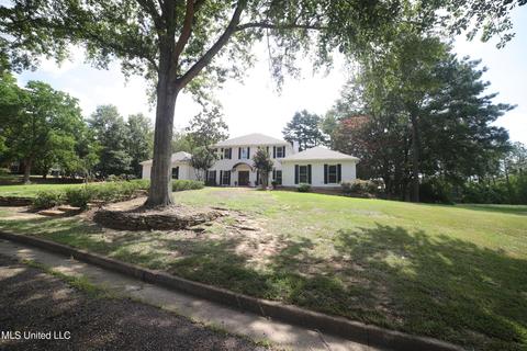 16 St Andrews Dr, Jackson, MS 39211 photo 1