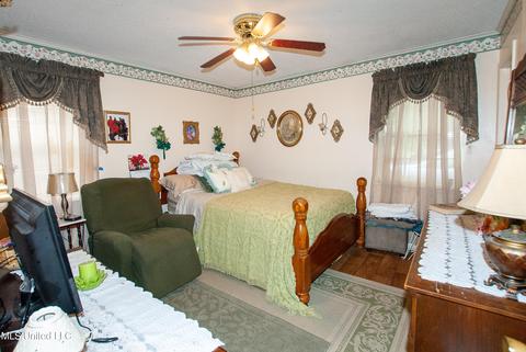 5601 Frederick St, Moss Point, MS 39563 photo 10