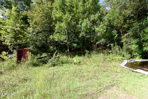 2808 Ashley Dr, Moss Point, MS 39562 photo 4