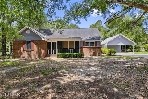 18401 Deer Dr, Saucier, MS 39574 photo 1