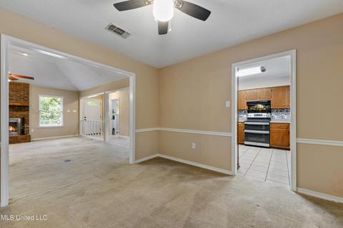 18401 Deer Dr, Saucier, MS 39574 photo 9