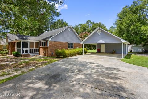 18401 Deer Dr, Saucier, MS 39574 photo 2