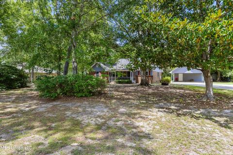18401 Deer Dr, Saucier, MS 39574 photo 3