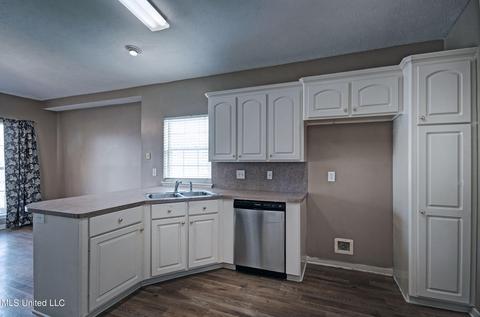 106 Edinburgh Ln, Clinton, MS 39056 photo 10