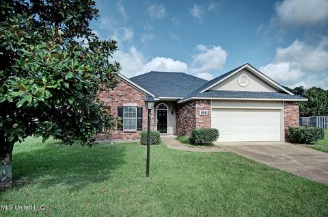 106 Edinburgh Ln, Clinton, MS 39056 photo 1