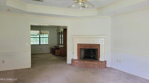 557 Vineland Dr, Jackson, MS 39212 photo 3