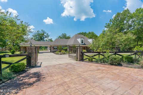 6801 Vaiden Rd, Hernando, MS 38632 photo 2