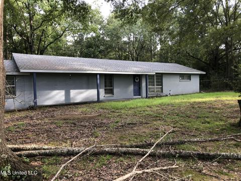 1531 Davis Rd, Terry, MS 39170