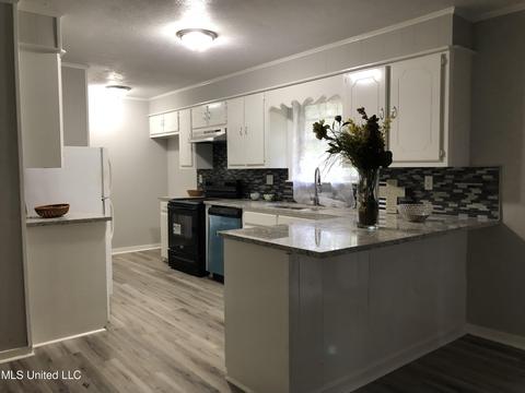 1531 Davis Rd, Terry, MS 39170 photo 5