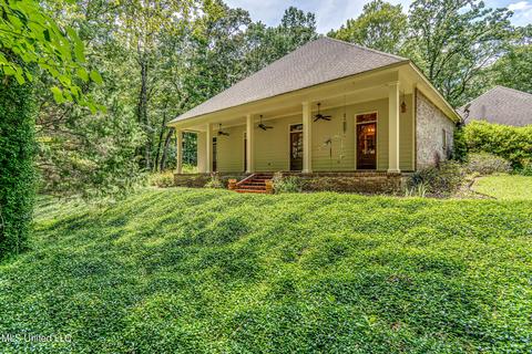 113 Mickie Dr, Brandon, MS 39042 photo 1