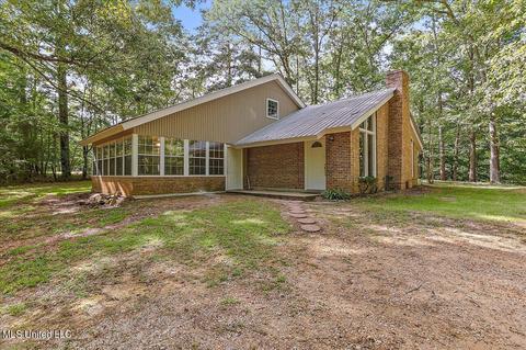 180 S South Eagle Ridge Dr, Florence, MS 39073 photo 1