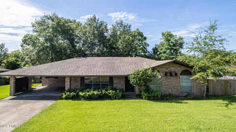 40 Pecan Dr, Long Beach, MS 39560 photo 1