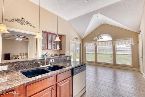 8 Chippewa Dr, Picayune, MS 39466 photo 13