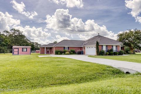 8 Chippewa Dr, Picayune, MS 39466 photo 2