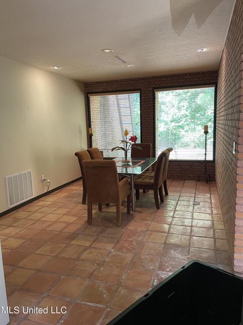 290 Lake Castle Rd, Madison, MS 39110 photo 8