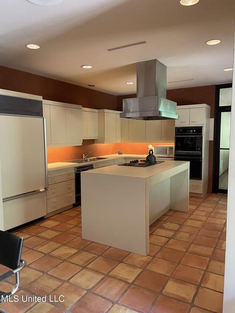 290 Lake Castle Rd, Madison, MS 39110 photo 4