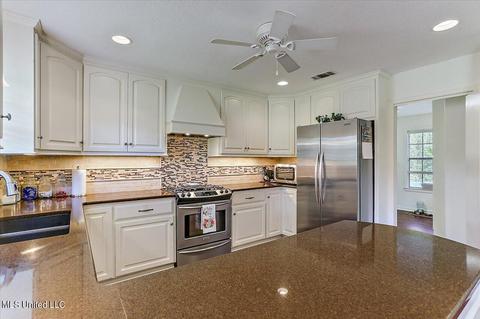 350 Durham Ct, Brandon, MS 39047 photo 9