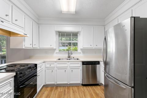 622 Red Oak Dr, Madison, MS 39110 photo 6