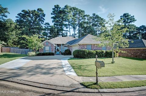 138 Britton Cir, Flowood, MS 39232 photo 1
