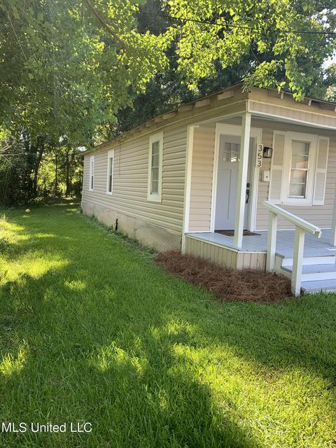 353 Walnut St, Canton, MS 39046 photo 6