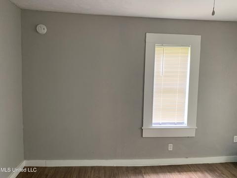 353 Walnut St, Canton, MS 39046 photo 15
