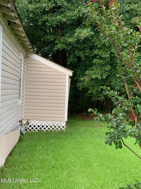 353 Walnut St, Canton, MS 39046 photo 4