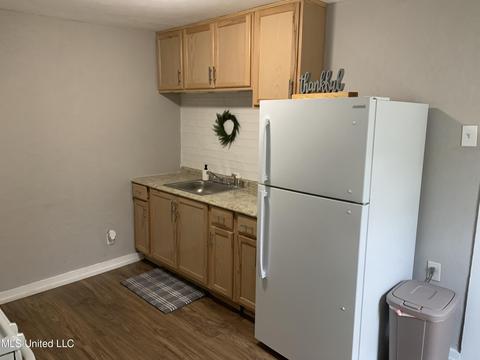 353 Walnut St, Canton, MS 39046 photo 40