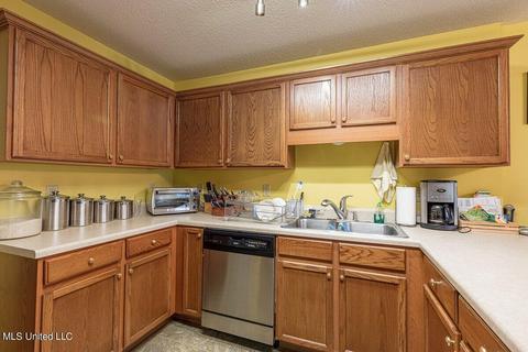 7380 Fox Tree Ln, Olive Branch, MS 38654 photo 10