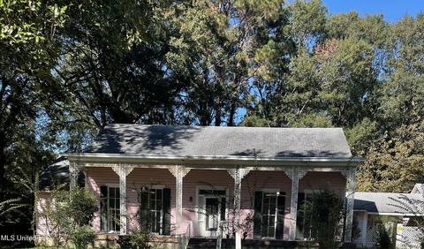 523 E Academy St, Canton, MS 39046 photo 1