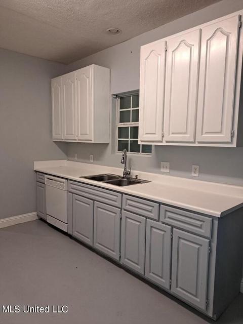 12419 Revolutionary Rd, Moss Point, MS 39562 photo 8