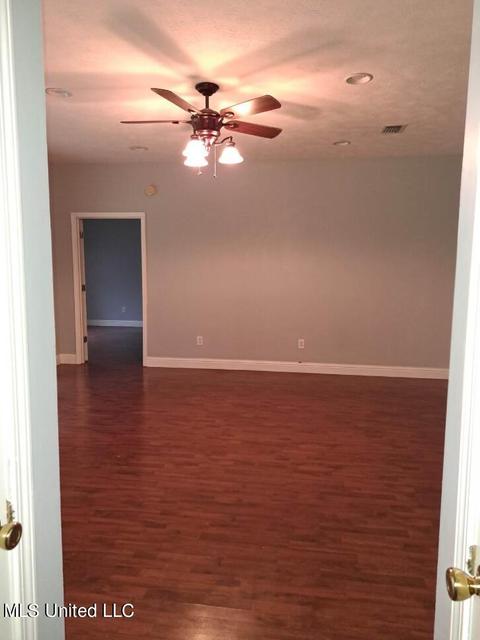 12419 Revolutionary Rd, Moss Point, MS 39562 photo 13