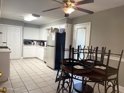 6036 Floral Dr, Jackson, MS 39206 photo 2