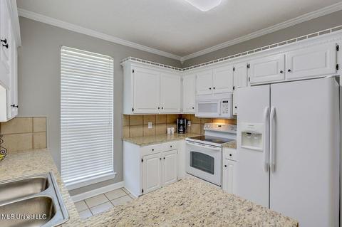 200 Seminole Cir, Terry, MS 39170 photo 10