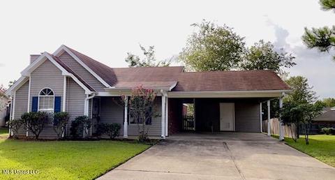 305 Swan Dr, Brandon, MS 39047 photo 1