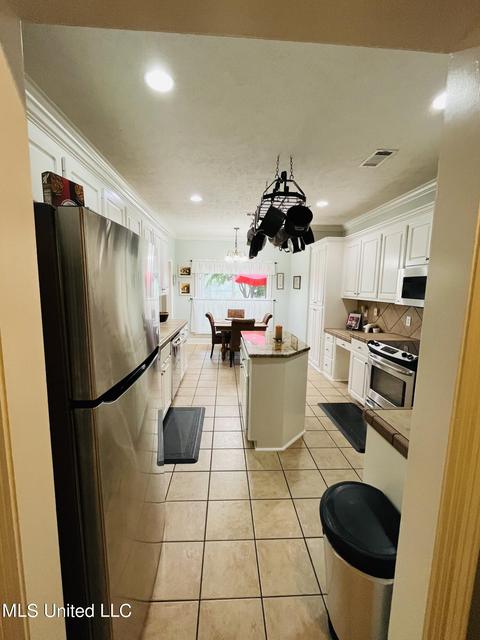 119 Eastside Dr, Brandon, MS 39047 photo 12