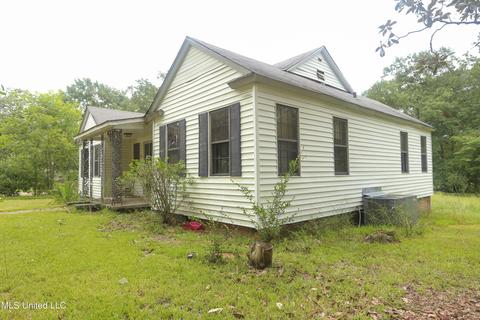 156 Jackson St, Hazlehurst, MS 39083 photo 6