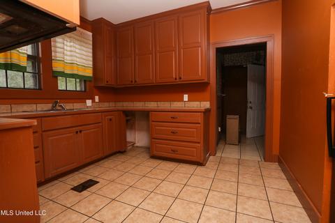 156 Jackson St, Hazlehurst, MS 39083 photo 7