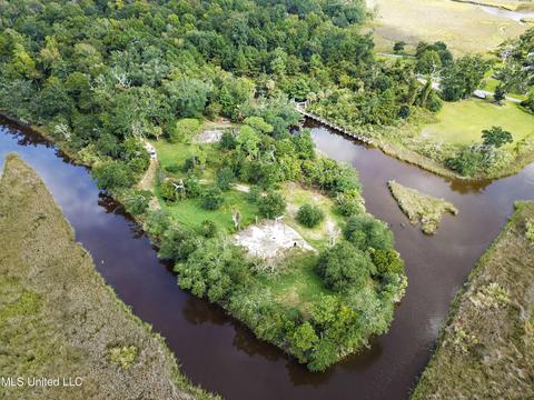 0 Gollott Rd, Ocean Springs, MS 39564