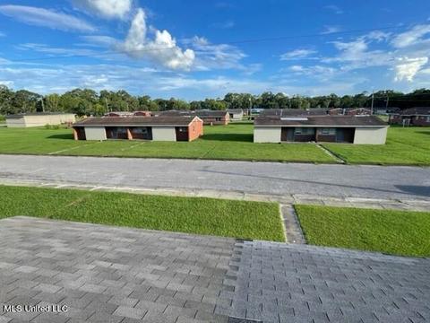 4901 Tanner St, Moss Point, MS 39563 photo 1