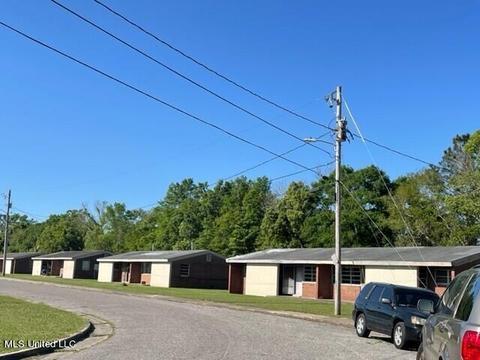 4901 Tanner St, Moss Point, MS 39563 photo 4