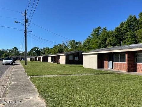 4901 Tanner St, Moss Point, MS 39563 photo 5