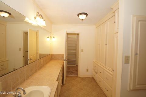 220 Shady Hill Dr, Florence, MS 39073 photo 5