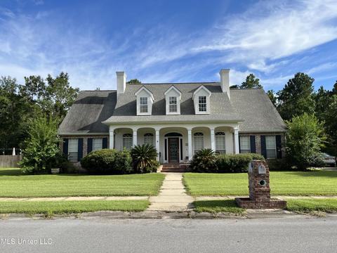 5013 Live Oak Dr, Long Beach, MS 39560 photo 1