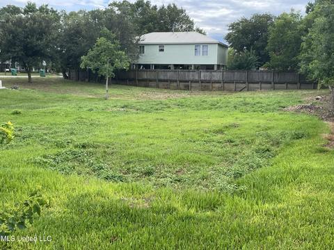 711 Broad Ave, Gulfport, MS 39501 photo 4